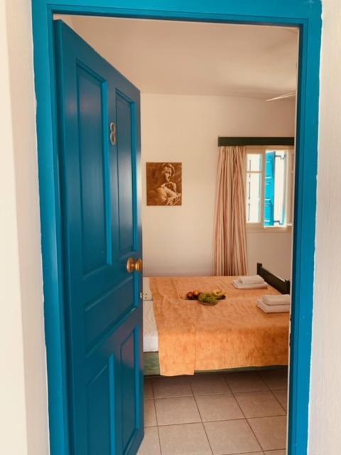 Manousos Rooms Adámas Extérieur photo