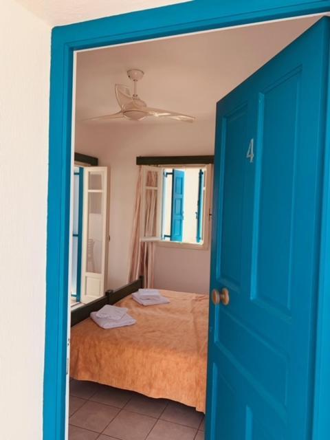 Manousos Rooms Adámas Extérieur photo