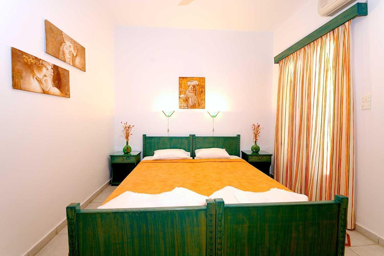 Manousos Rooms Adámas Extérieur photo